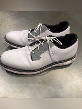 Footjoy traditions 10.5 med